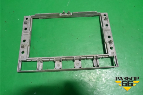 Рамка магнитолы (7L6857318) для Volkswagen Touareg c 2002-2010г (Туарег)