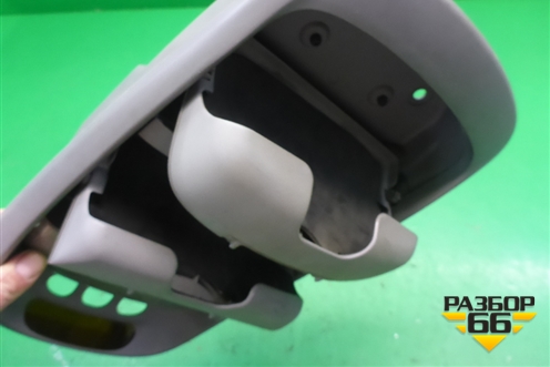 Плафон салонный передний для Kia Sorento I с 2002-2011г (Соренто 1)