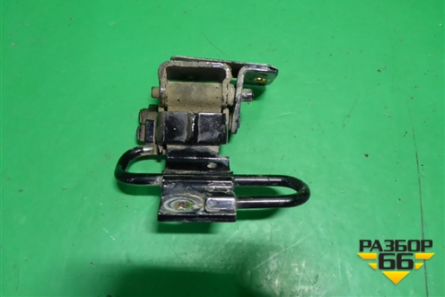 Петля двери задней правой нижняя (7L0833412) для Volkswagen Touareg c 2002-2010г (Туарег)