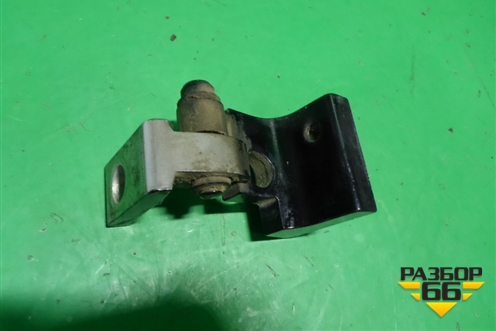 Петля двери задней левой верхняя (7L0833401A) для Volkswagen Touareg c 2002-2010г (Туарег)