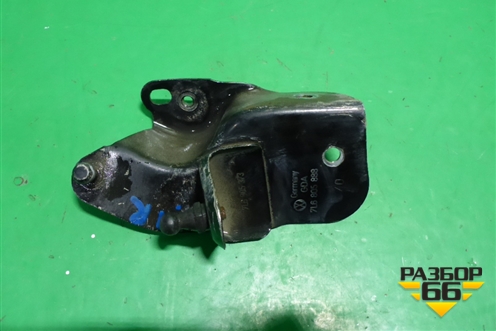 Кронштейн амортизатора капота правый (7L6805888) для Volkswagen Touareg c 2002-2010г (Туарег)