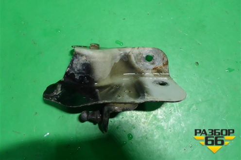 Кронштейн амортизатора капота левый (7L6805887) для Volkswagen Touareg c 2002-2010г (Туарег)