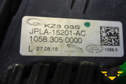 Фара противотуманная левая (LED тёмный отражатель) (JPLA15201AC) для Jaguar F-Pace с 2016г