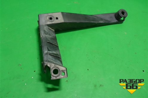 Кронштейн заднего бампера правый (под фонарь) (7L6807862) для Volkswagen Touareg c 2002-2010г (Туарег)