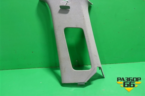 Обшивка стойки задняя верхняя правая (передняя часть) (7L6867242) для Volkswagen Touareg c 2002-2010г (Туарег)