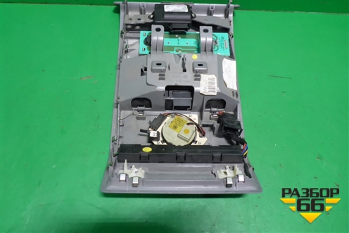 Плафон салонный передний (под люк) (7L6868349M) для Volkswagen Touareg c 2002-2010г (Туарег)