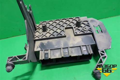 Блок комфорта (в сборе с кронштейном) (7L0959933C) для Volkswagen Touareg c 2002-2010г (Туарег)