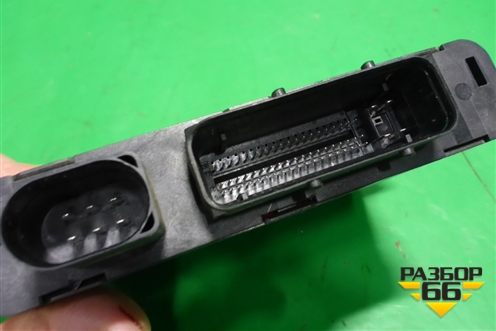 Блок управления центральным замком (3D0909135K) для Volkswagen Touareg c 2002-2010г (Туарег)