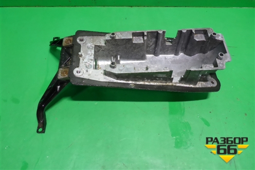 Кронштейн кулисы КПП (АКПП) (7L6713095B) для Volkswagen Touareg c 2002-2010г (Туарег)