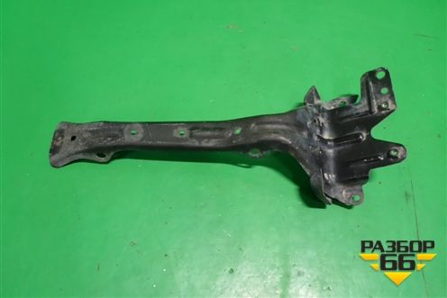 Кронштейн передней панели центральный (7L0805799) для Volkswagen Touareg c 2002-2010г (Туарег)