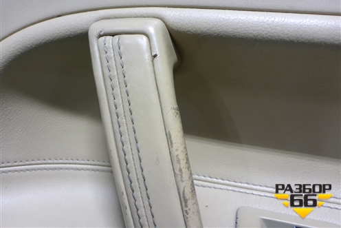 Обшивка двери передней правой под электрику (7L6867012) для Volkswagen Touareg c 2002-2010г (Туарег)