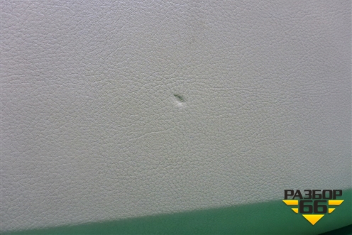 Обшивка двери передней правой под электрику (7L6867012) для Volkswagen Touareg c 2002-2010г (Туарег)