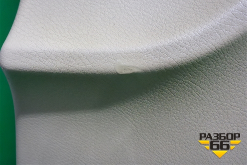 Обшивка двери передней правой под электрику (7L6867012) для Volkswagen Touareg c 2002-2010г (Туарег)