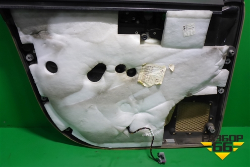 Обшивка двери передней правой под электрику (7L6867012) для Volkswagen Touareg c 2002-2010г (Туарег)