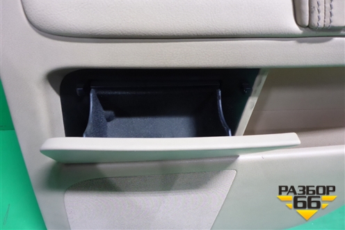 Обшивка двери задней правой под электрику (7L6867212) для Volkswagen Touareg c 2002-2010г (Туарег)