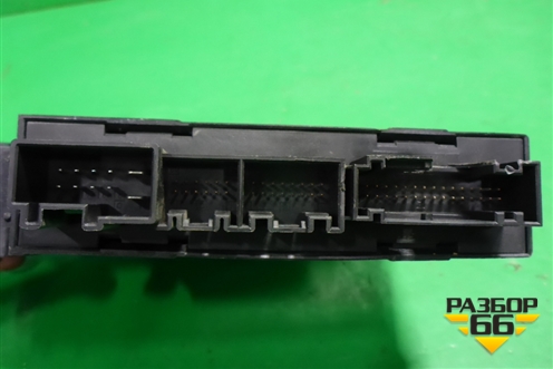 Моторчик стеклоподъёмника передний левый (7L0959701A) для Volkswagen Touareg c 2002-2010г (Туарег)