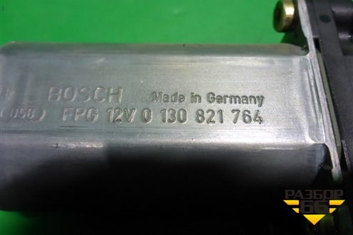 Моторчик стеклоподъёмника передний левый (7L0959701A) для Volkswagen Touareg c 2002-2010г (Туарег)