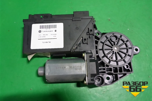Моторчик стеклоподъёмника задний правый (7L0959704A) для Volkswagen Touareg c 2002-2010г (Туарег)