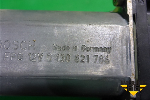 Моторчик стеклоподъёмника задний правый (7L0959704A) для Volkswagen Touareg c 2002-2010г (Туарег)