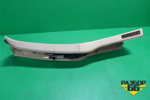 Обшивка стойки центральная правая (7L6867240) для Volkswagen Touareg c 2002-2010г (Туарег)