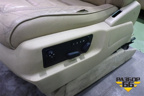 Сиденья комплект (AIR BAG подогрев) для Volkswagen Touareg c 2002-2010г (Туарег)