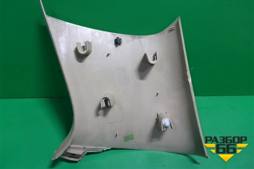 Обшивка стойки задняя верхняя левая (задняя часть) (7L6867245) для Volkswagen Touareg c 2002-2010г (Туарег)