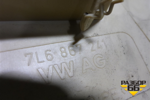 Обшивка стойки задняя верхняя левая (передняя часть) (7L6867241) для Volkswagen Touareg c 2002-2010г (Туарег)
