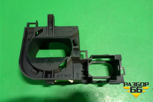 Кронштейн (модуля управлением света фар) (7L6858503T) для Volkswagen Touareg c 2002-2010г (Туарег)