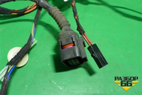 Проводка двери передней правой (7L6971120) для Volkswagen Touareg c 2002-2010г (Туарег)