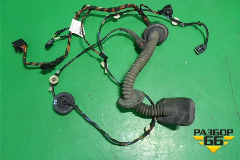 Проводка двери передней правой (7L6971120) для Volkswagen Touareg c 2002-2010г (Туарег)