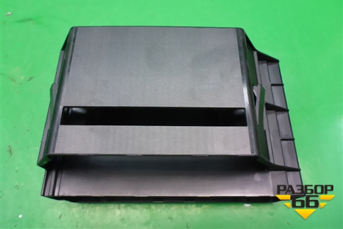 Кронштейн (блока электронного) (7L0927131D) для Volkswagen Touareg c 2002-2010г (Туарег)