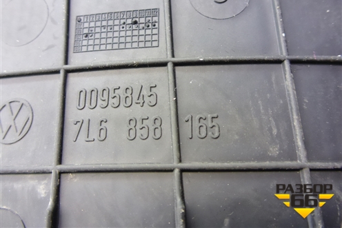 Коврик (в бардачок) для Volkswagen Touareg c 2002-2010г (Туарег)