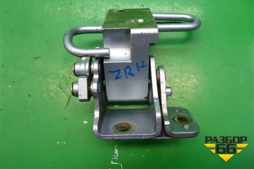 Петля двери задней правой нижняя для Volkswagen Touareg c 2002-2010г (Туарег)