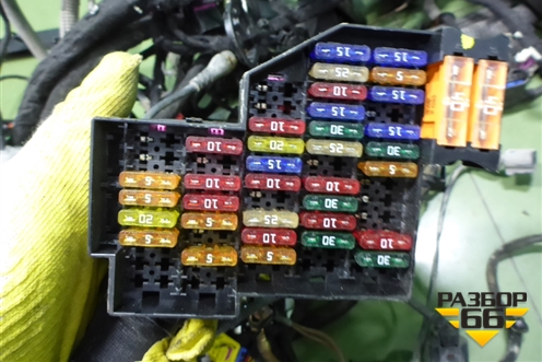 Проводка подкапотная+салон для Volkswagen Touareg c 2002-2010г (Туарег)