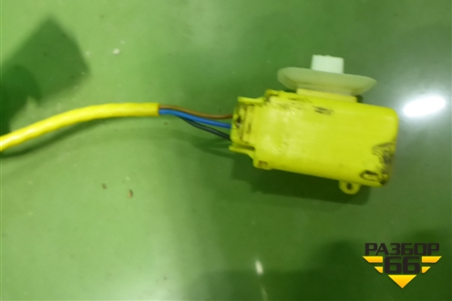 Подушка безопасности боковая шторка правая (7L6880742E) для Volkswagen Touareg c 2002-2010г (Туарег)