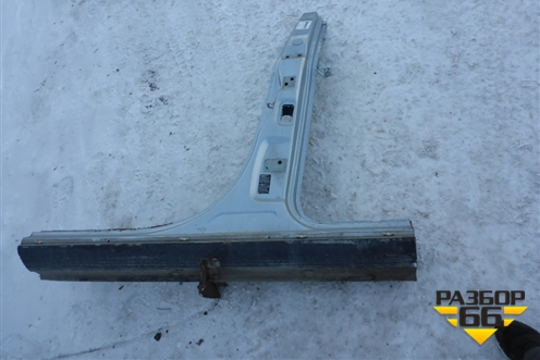 Порог со стойкой левый для Volkswagen Touareg c 2002-2010г (Туарег)