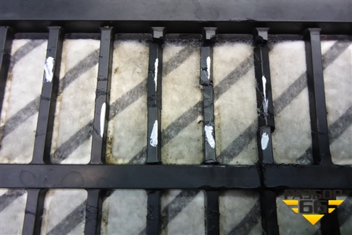 Крышка аккумулятора (под сиденьем) (7L0864643B) для Volkswagen Touareg c 2002-2010г (Туарег)