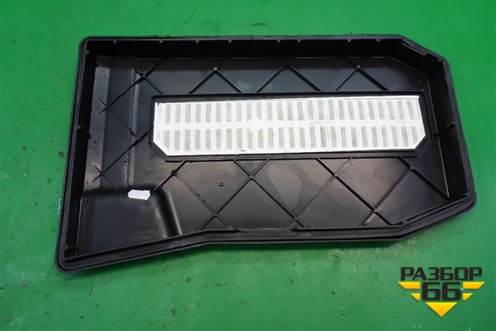 Крышка аккумулятора (под сиденьем) (7L0864643B) для Volkswagen Touareg c 2002-2010г (Туарег)