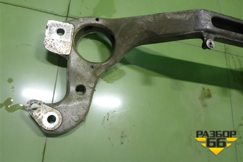 Балка передняя поперечная (крепления опор двигателя) (7L0199207) для Volkswagen Touareg c 2002-2010г (Туарег)