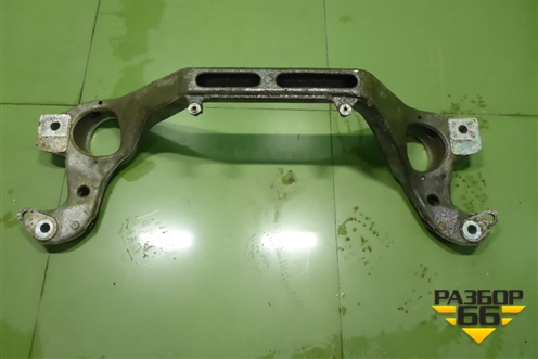 Балка передняя поперечная (крепления опор двигателя) (7L0199207) для Volkswagen Touareg c 2002-2010г (Туарег)