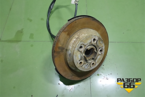 Кулак задний правый (7L0505438) для Volkswagen Touareg c 2002-2010г (Туарег)