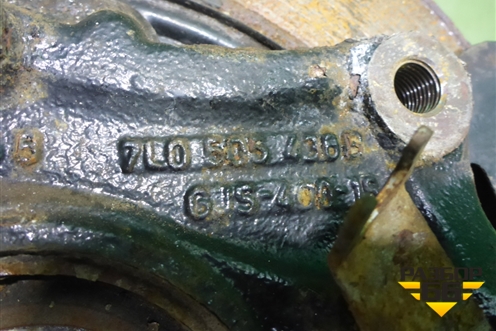 Кулак задний правый (7L0505438) для Volkswagen Touareg c 2002-2010г (Туарег)