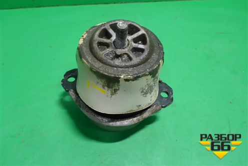 Опора двигателя (7L6199131A) для Volkswagen Touareg c 2002-2010г (Туарег)
