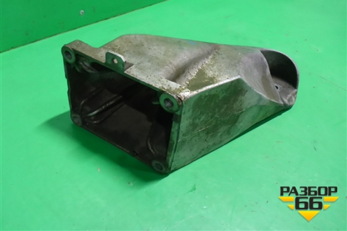 Кронштейн двигателя правый (3.2л BAA-VR6) (022199308) для Volkswagen Touareg c 2002-2010г (Туарег)