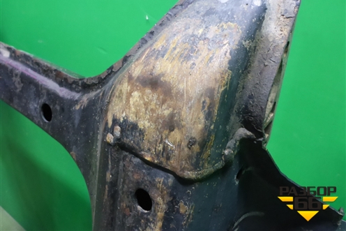 Подрамник передний АКПП (7L0400025) для Volkswagen Touareg c 2002-2010г (Туарег)