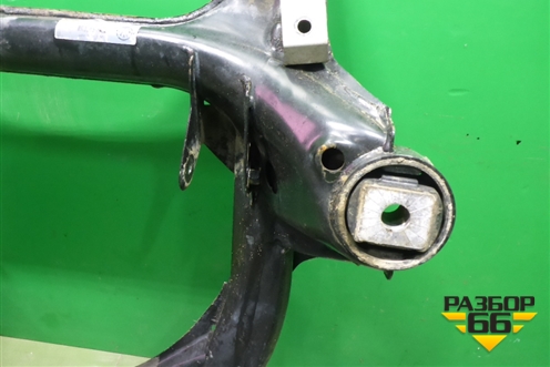 Подрамник передний АКПП (7L0400025) для Volkswagen Touareg c 2002-2010г (Туарег)