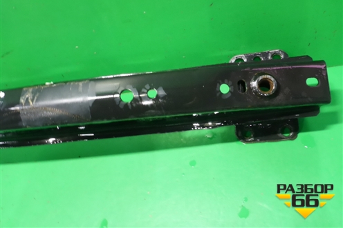 Усилитель заднего бампера (7L6807309) для Volkswagen Touareg c 2002-2010г (Туарег)