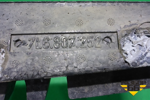 Наполнитель заднего бампера (7L6807252) для Volkswagen Touareg c 2002-2010г (Туарег)