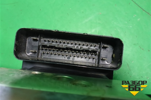 Блок ABS (7L0614111E) для Volkswagen Touareg c 2002-2010г (Туарег)