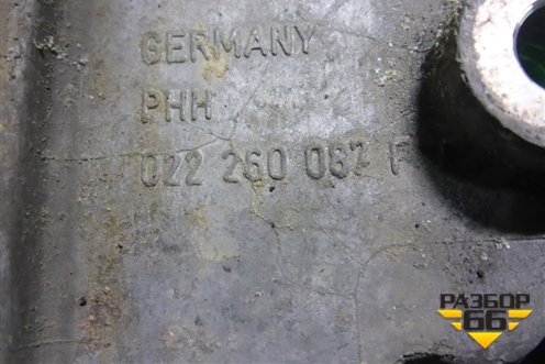 Кронштейн генератора (и компрессора кондиционера 3.2л BAA-VR6) (022260087F) для Volkswagen Touareg c 2002-2010г (Туарег)